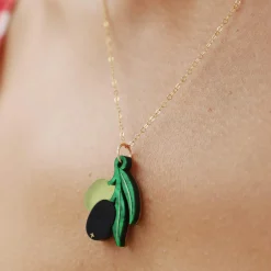 Wolf & Moon Olive Necklace
